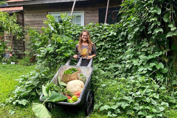 Earthsong's Steward, Elena Rose